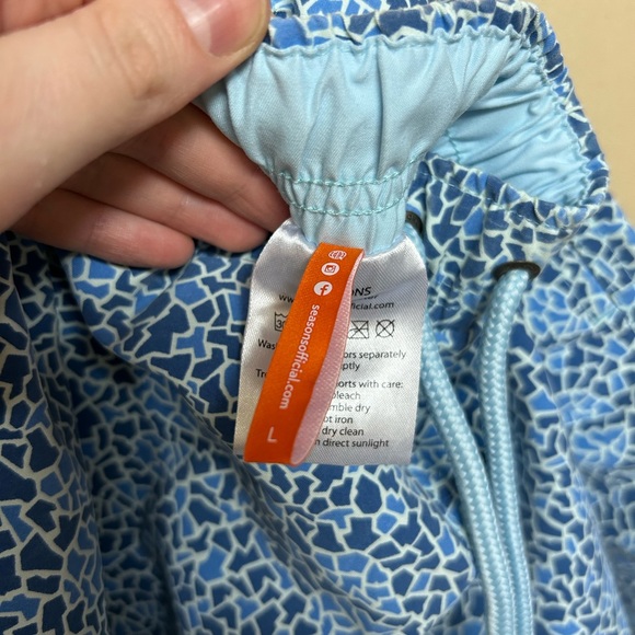 2/$75💥- SWIM | Men’s Season’s official swim shorts size large - Picture 9 of 10